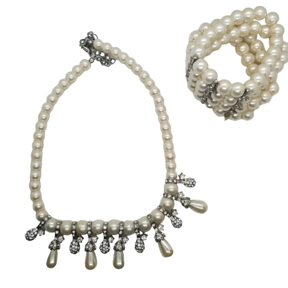 VINTAGE FAUX PEARL & RHINESTONE STATEMENT NECKLACE & BRACELET SET